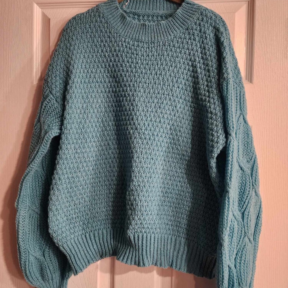 ROUND NECK SWEATER PULLOVER TOP